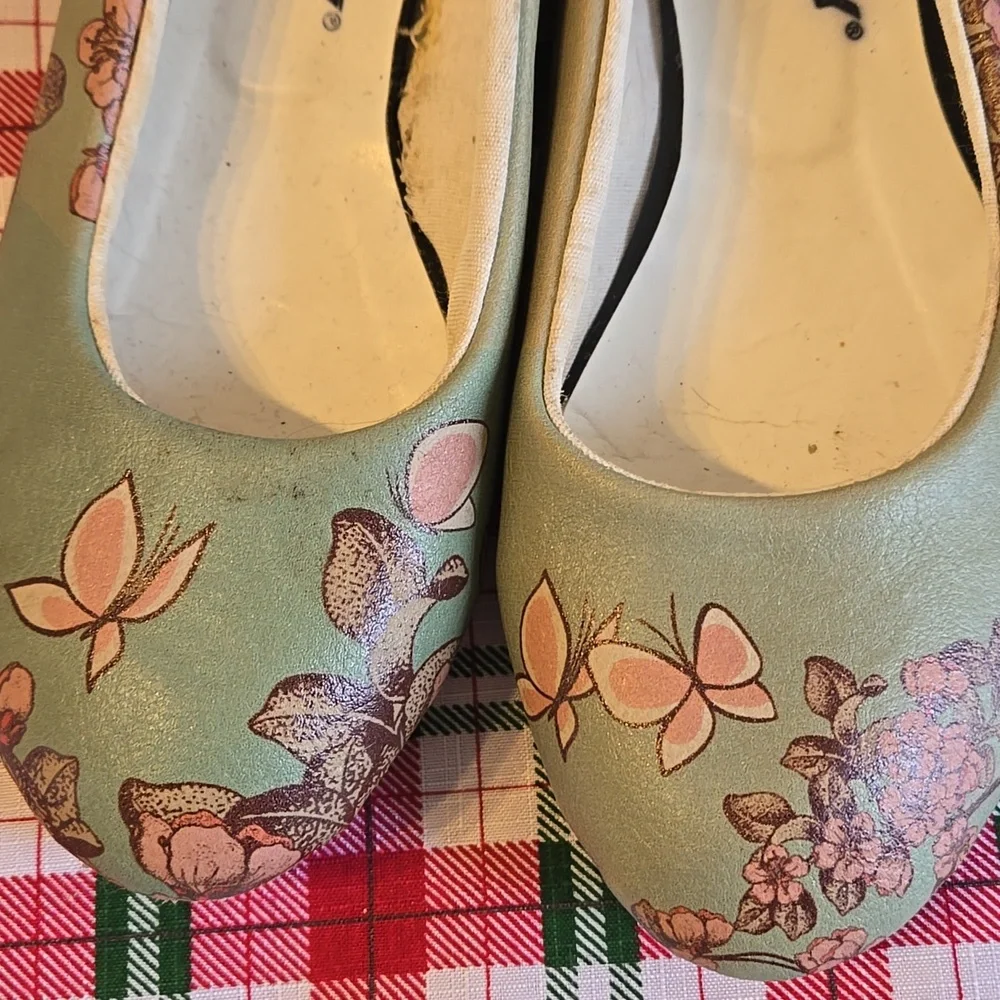 Streetfly Women's Floral Green Ballet Flats